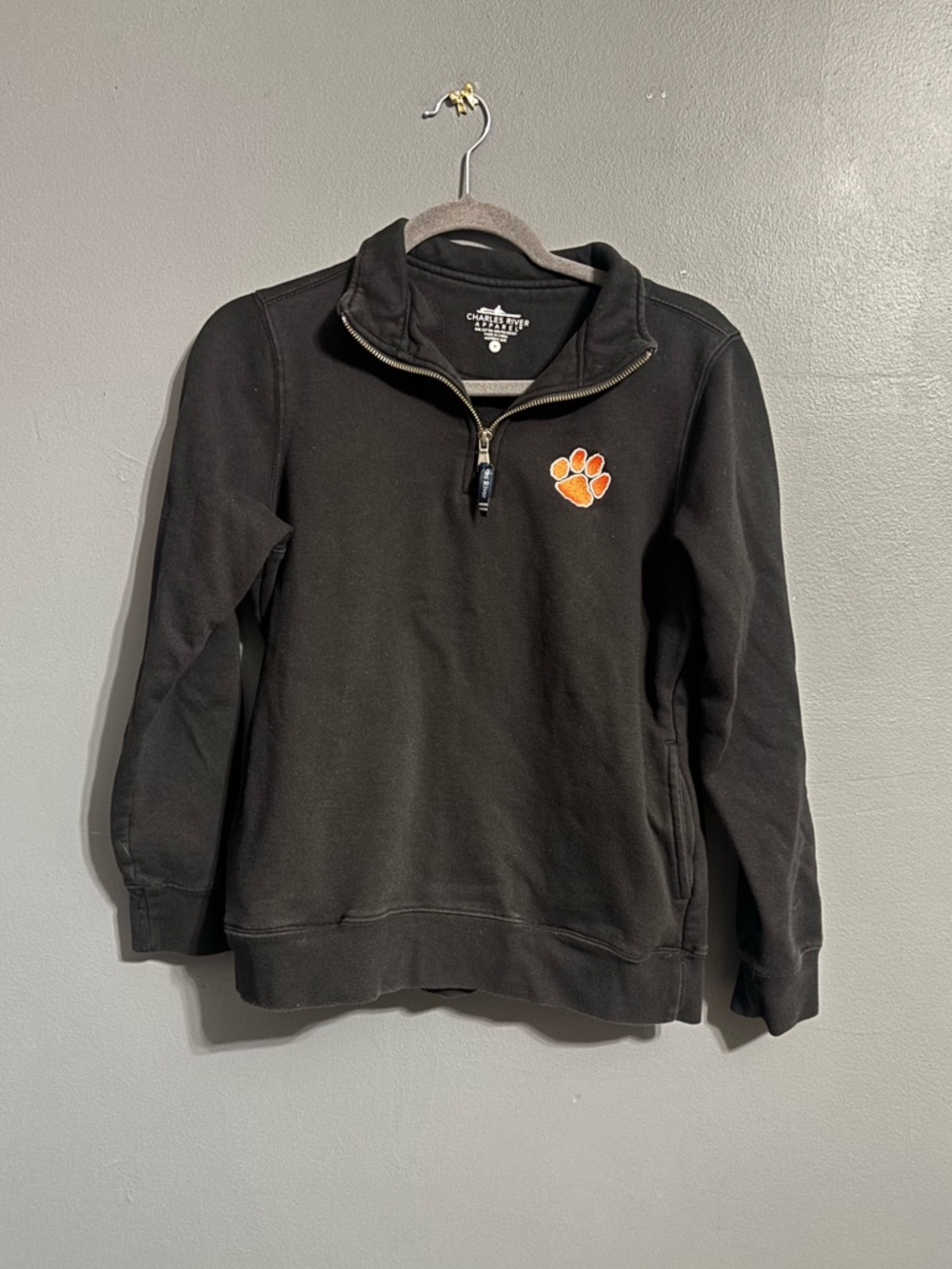 Charles river apparel black quarter zip crimson tiger logo pullover size medium